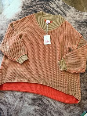 ME Makeover Essentials Two-Tone Scoop Knit Sweater - Tan & Orange